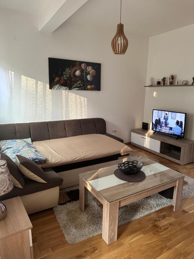Kropa Apartman بودغوريتْسا المظهر الخارجي الصورة
