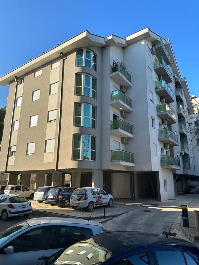 Kropa Apartman بودغوريتْسا المظهر الخارجي الصورة